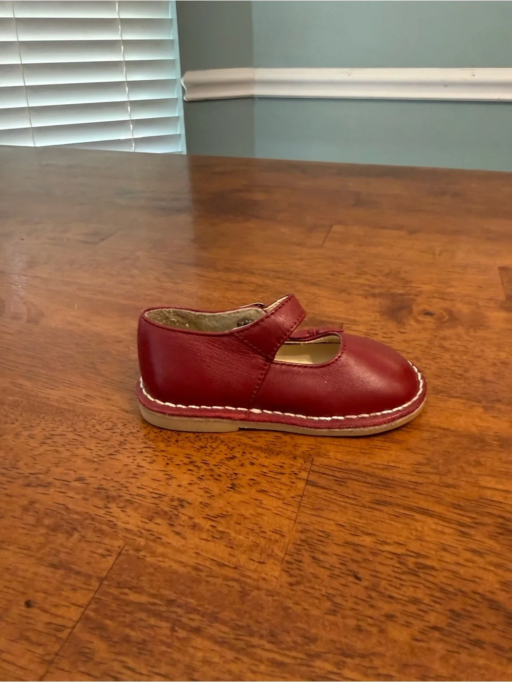 L'Amour Iris Red Leather Double Bow Mary Jane Shoes Toddler measures 7 classic